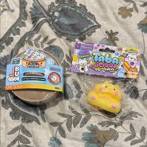 Crazy Fun UV Dumpling & Squishy Hamster